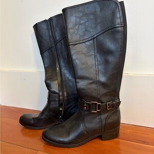 Chic Black Leather Heeled Boots